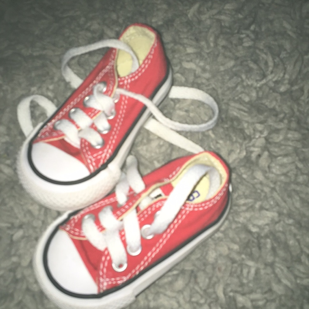 Converse - Picture 3 of 3